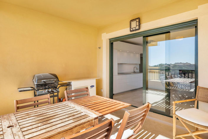 Image No.15-3 Bed Apartment for sale