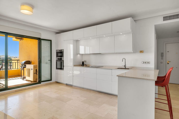 Image No.18-3 Bed Apartment for sale
