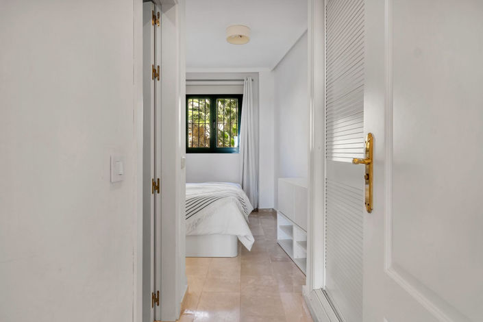 Image No.25-3 Bed Apartment for sale