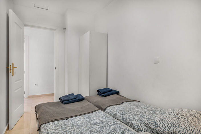 Image No.29-3 Bed Apartment for sale