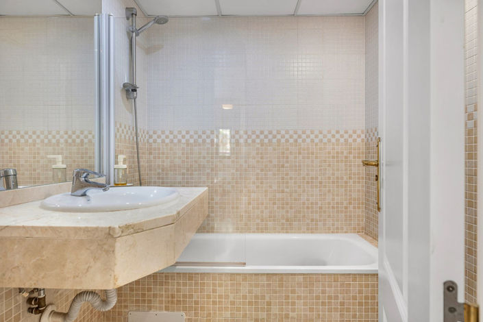 Image No.8-3 Bed Apartment for sale