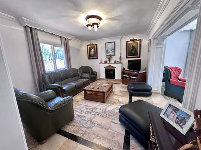 Image No.14-5 Bed Villa for sale