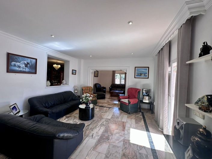 Image No.22-5 Bed Villa for sale