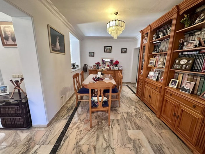 Image No.23-5 Bed Villa for sale