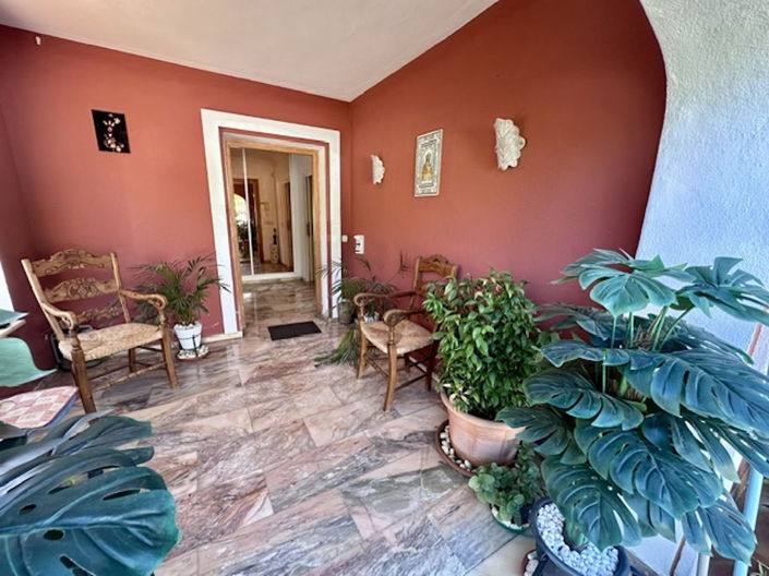 Image No.3-5 Bed Villa for sale