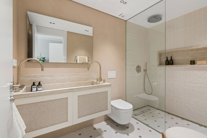 Image No.23-4 Bed Apartment for sale