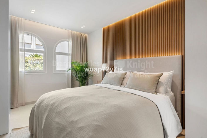 Image No.15-3 Bed Apartment for sale