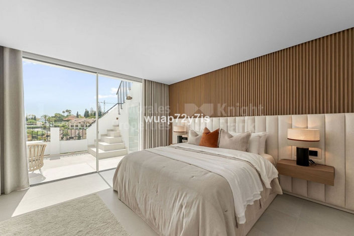 Image No.19-3 Bed Apartment for sale