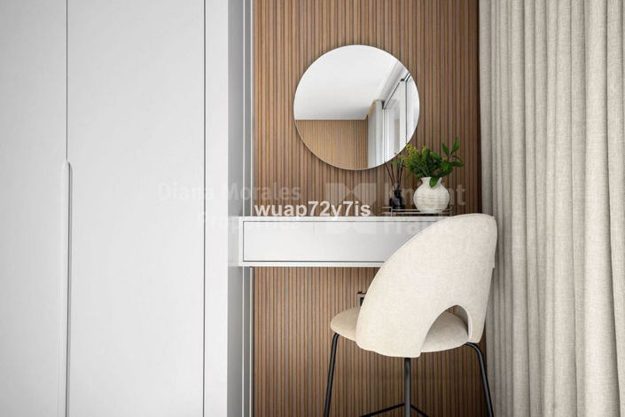 Image No.24-3 Bed Apartment for sale