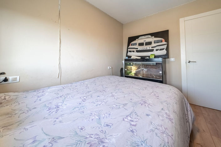 Image No.18-6 Bed Semi-Detached for sale