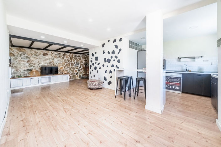 Image No.21-6 Bed Semi-Detached for sale