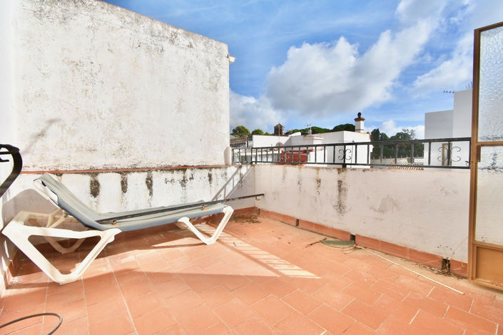 Image No.13-3 Bed Apartment for sale