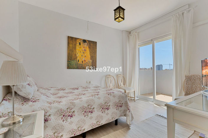 Image No.22-4 Bed Apartment for sale