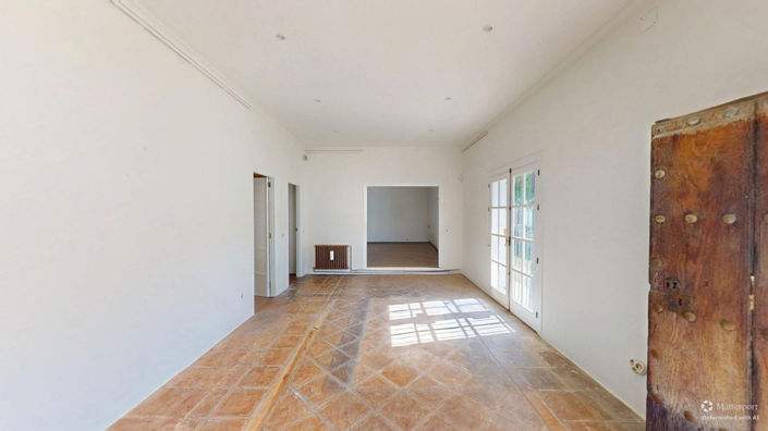 Image No.8-3 Bed Villa for sale