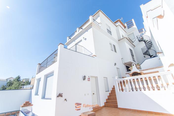 Image No.3-Maison / Villa de 5 chambres à vendre à Frigiliana