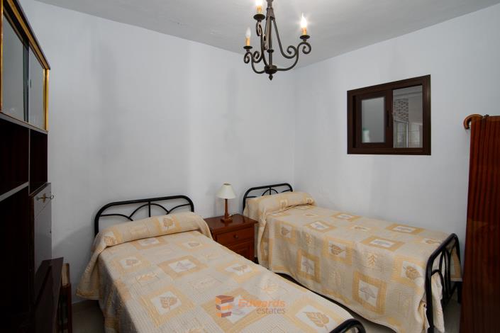 Image No.10-4 Bed Village House for sale