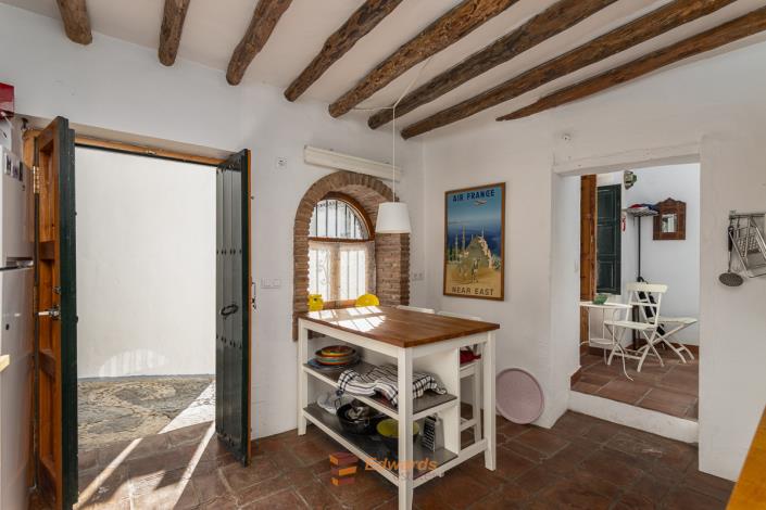 Image No.13-4 Bed Village House for sale