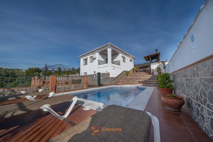 Image No.4-2 Bed Villa / Detached for sale