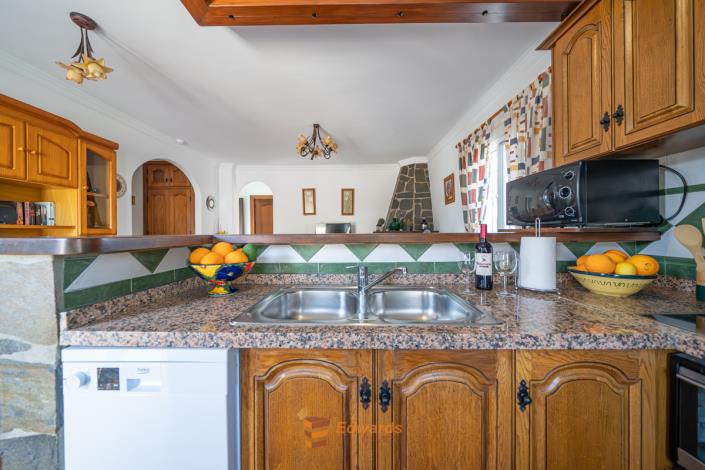 Image No.12-2 Bed Villa / Detached for sale