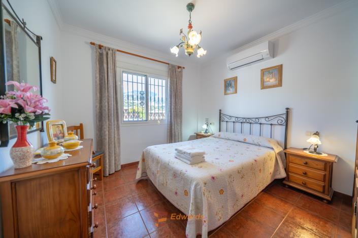 Image No.20-2 Bed Villa / Detached for sale