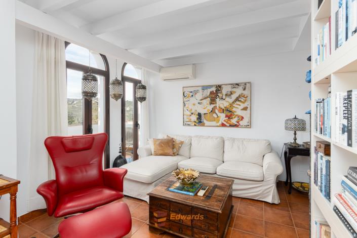 Image No.9-2 Bed Apartment for sale