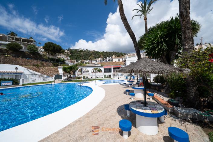 Image No.5-4 Bed House for sale