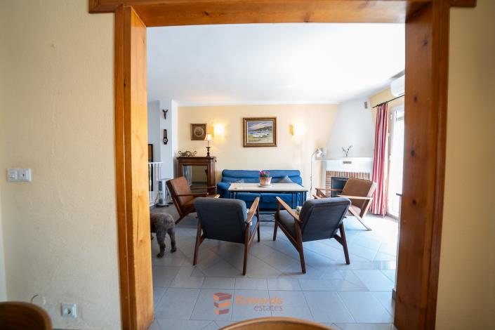 Image No.12-4 Bed House for sale