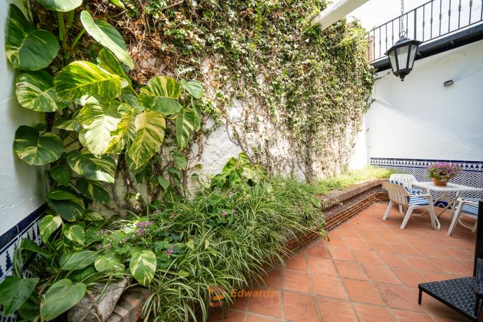 Image No.28-4 Bed House for sale