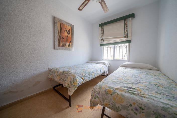 Image No.40-4 Bed House for sale