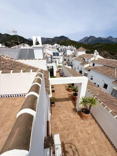 Image No.5-3 Bed Penthouse for sale