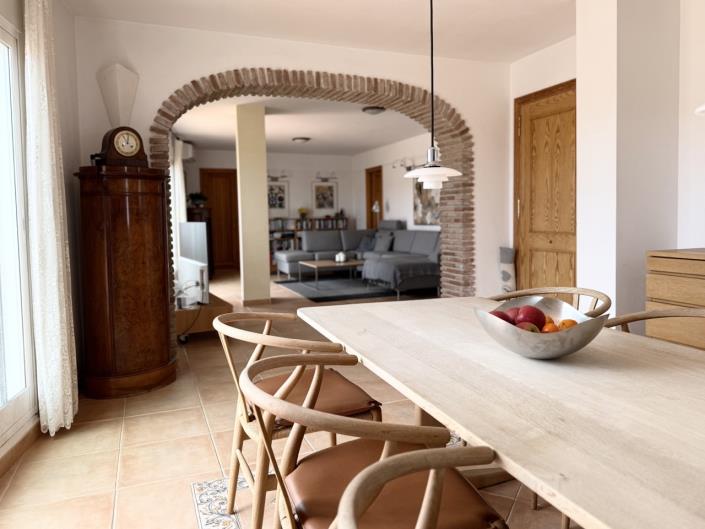 Image No.20-3 Bed Penthouse for sale