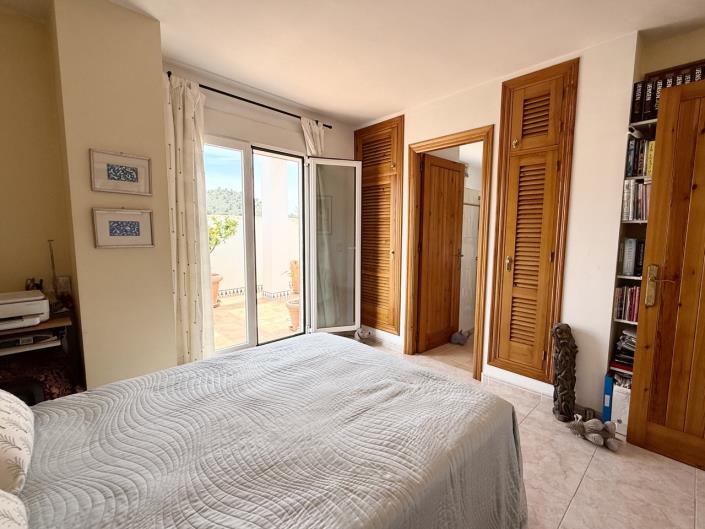 Image No.30-3 Bed Penthouse for sale