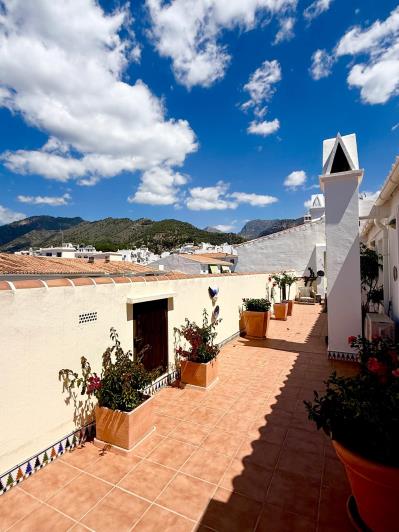 Image No.3-3 Bed Penthouse for sale