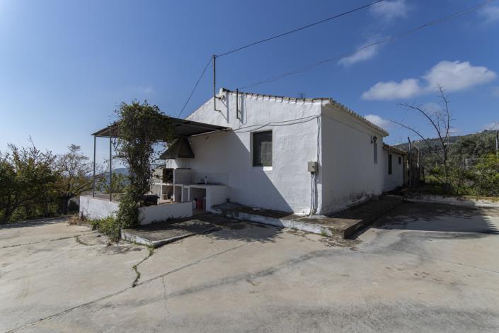 Image No.17-2 Bed Cortijo for sale