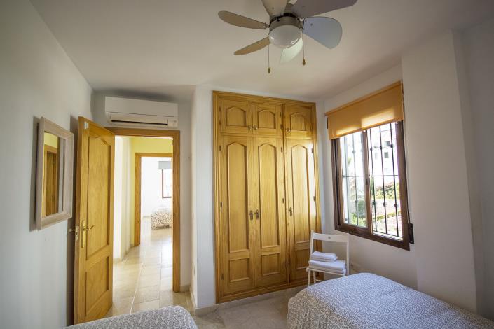 Image No.21-3 Bed Apartment for sale