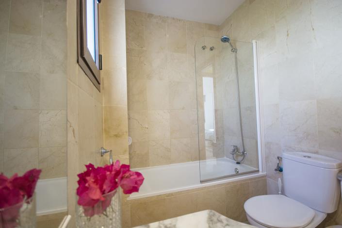 Image No.26-3 Bed Apartment for sale