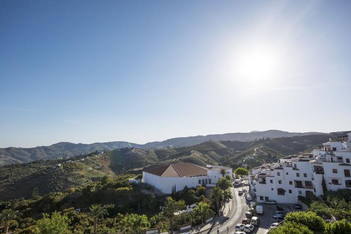 Image No.29-3 Bed Apartment for sale