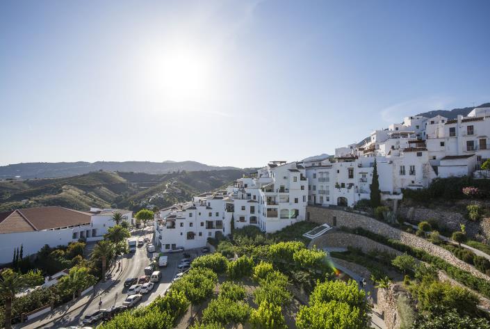 Image No.30-3 Bed Apartment for sale