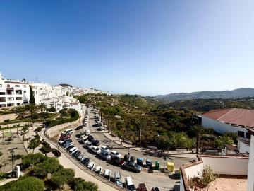 WhatsApp-Image-2026-04-26-at-09-47-04--17-