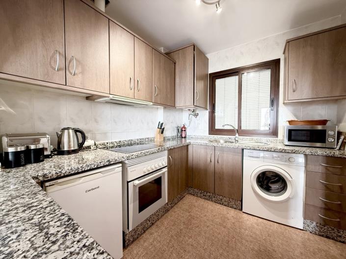 Image No.20-2 Bed Apartment for sale