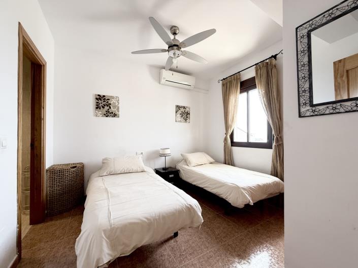Image No.26-2 Bed Apartment for sale