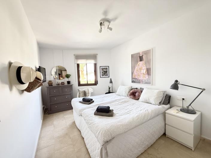 Image No.21-2 Bed Apartment for sale