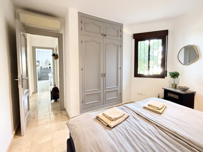 Image No.27-2 Bed Apartment for sale