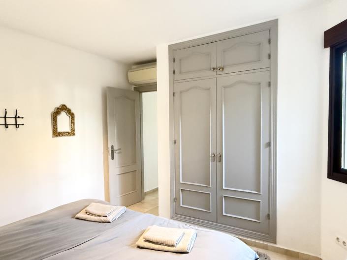 Image No.30-2 Bed Apartment for sale