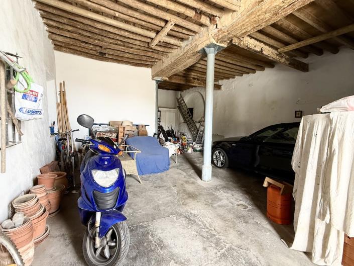 Image No.43-2 Bed Country House for sale