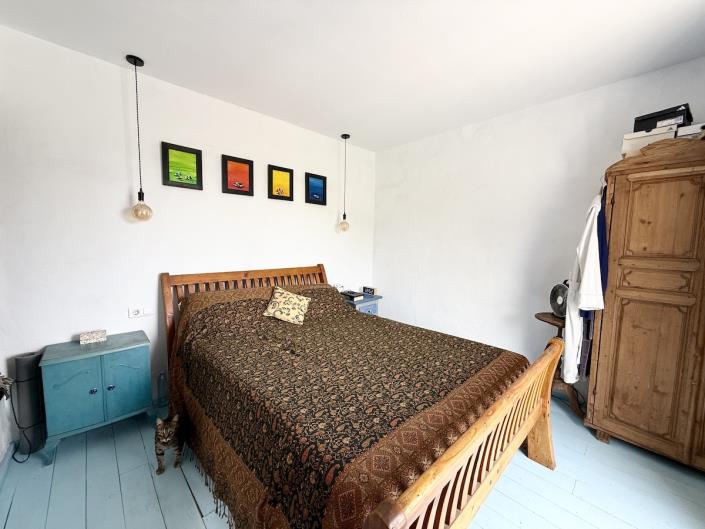 Image No.35-2 Bed Country House for sale