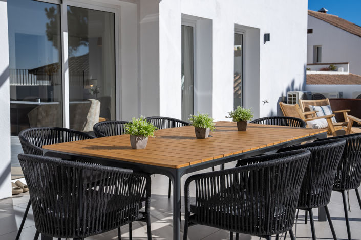 Image No.8-3 Bed Property for sale