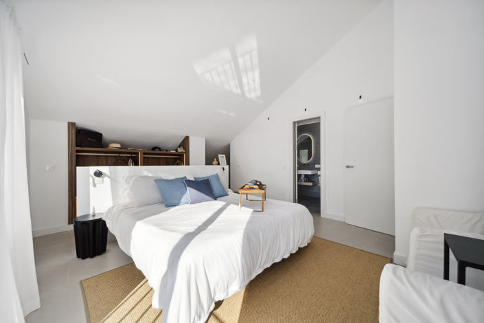 Image No.18-3 Bed Property for sale