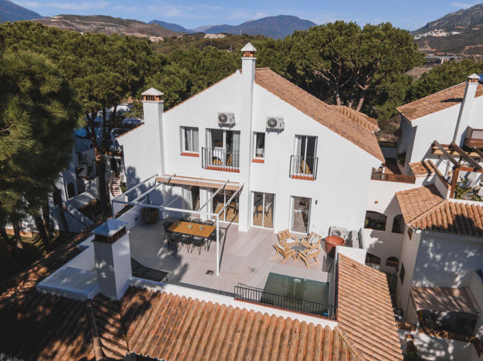 Image No.46-3 Bed Property for sale