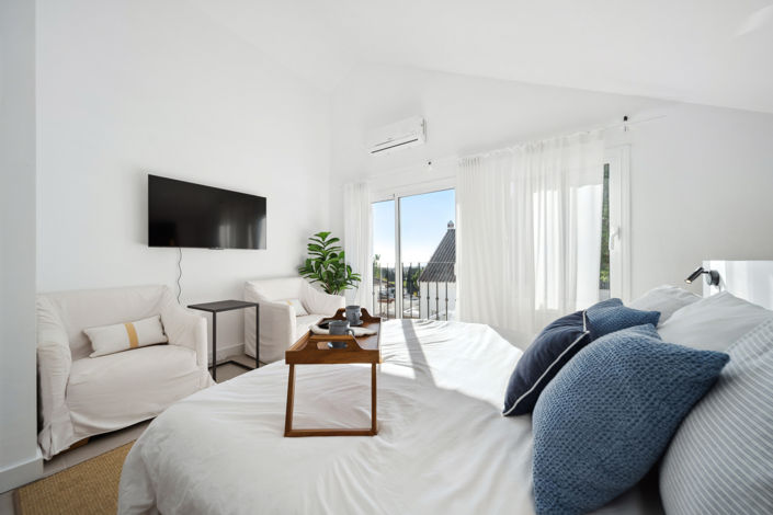 Image No.21-3 Bed Property for sale